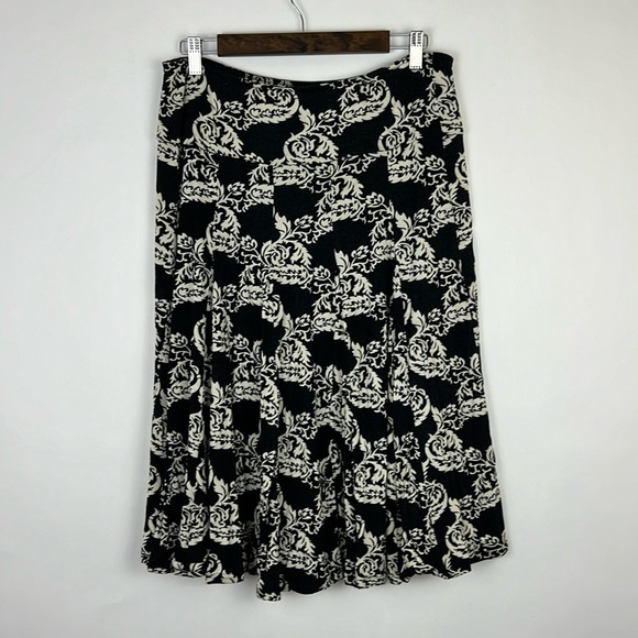 Lapis flowy skirt black and cream. - Picture 1 of 5